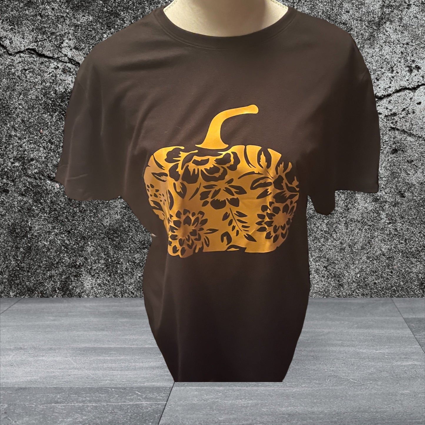 Printed Threadfast T-Shirt (Pumpkin)